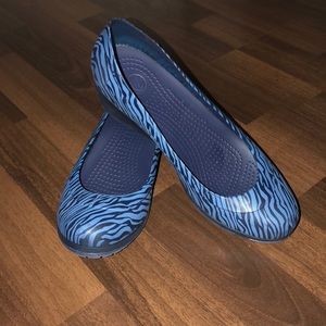Sexy blue crocs